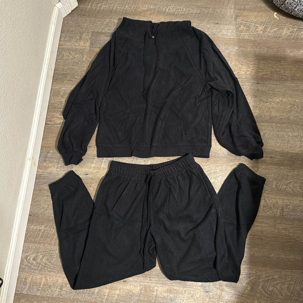 Super soft fleece lounge matching set!